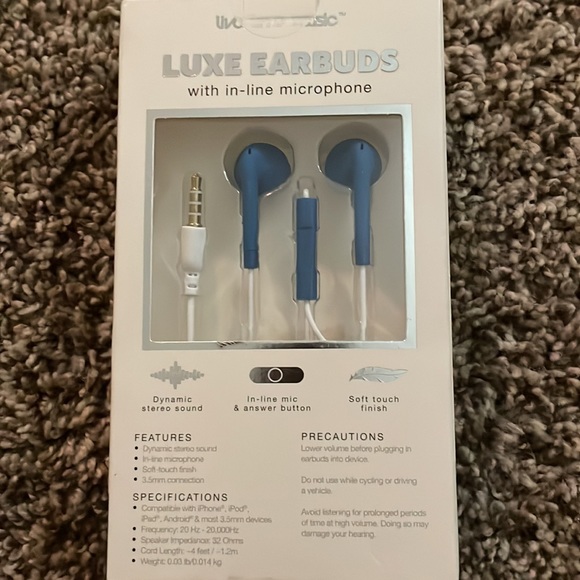 New Dark Blue Live Love Music Luxe Earbuds With In-Line Microphone - Picture 5 of 9
